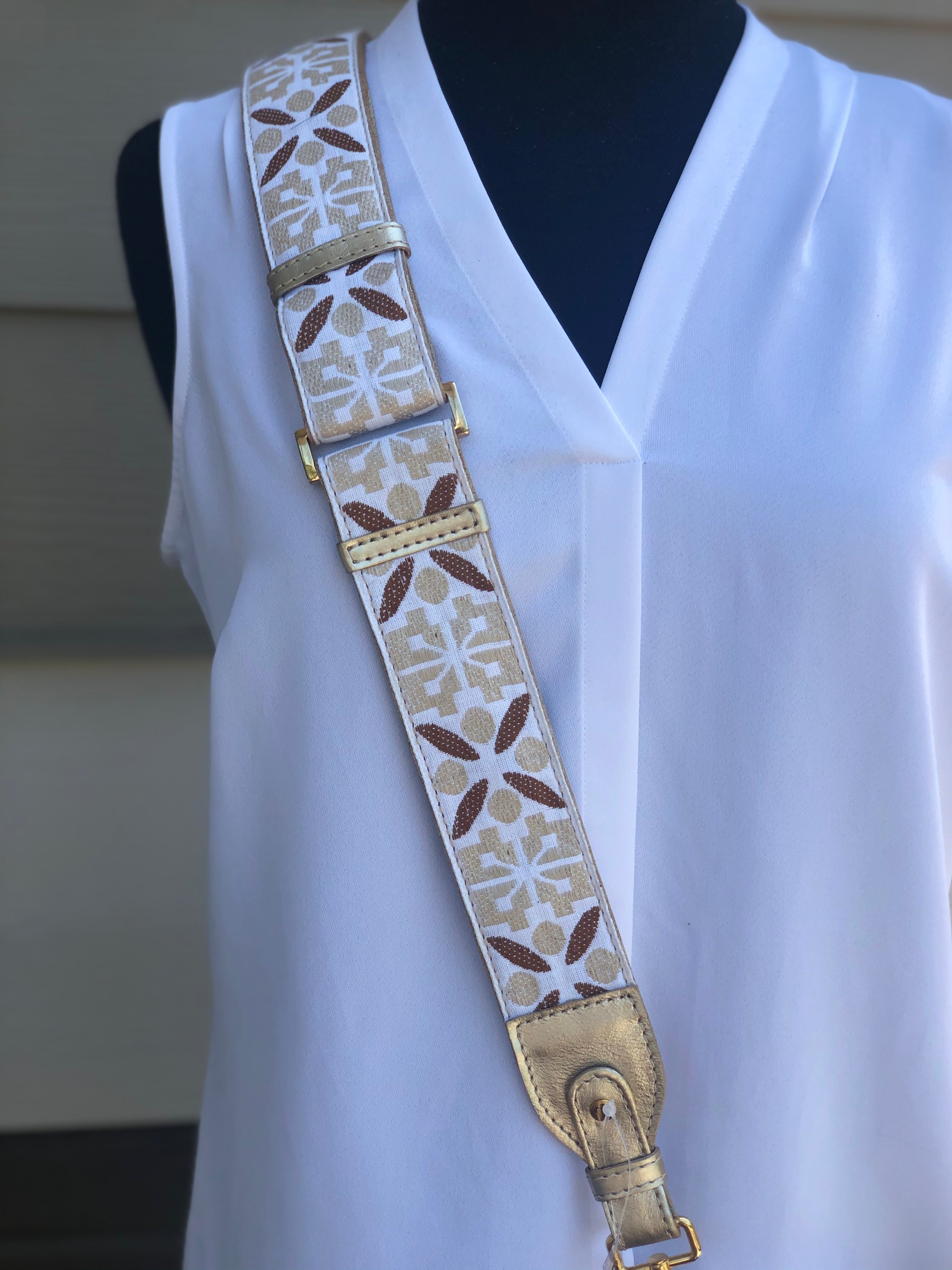 Hampton Road Gold Guitar Strap with Bone Brown XO Trim